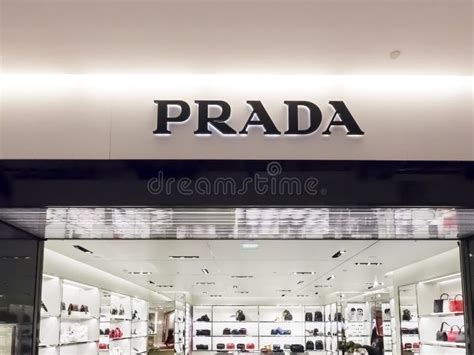 prada franze stores